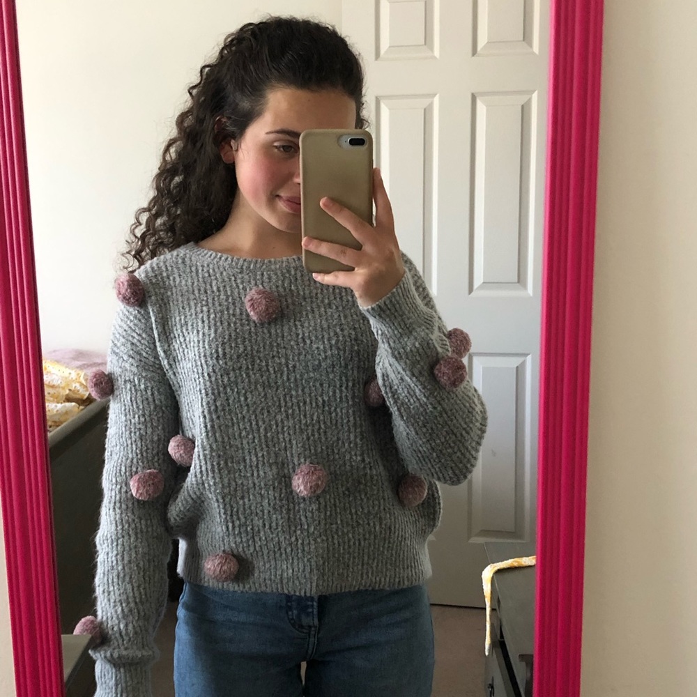 Grey sweater with Pom poms